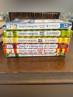 Diary of a Wimpy Kid Book Stack - Multicolor